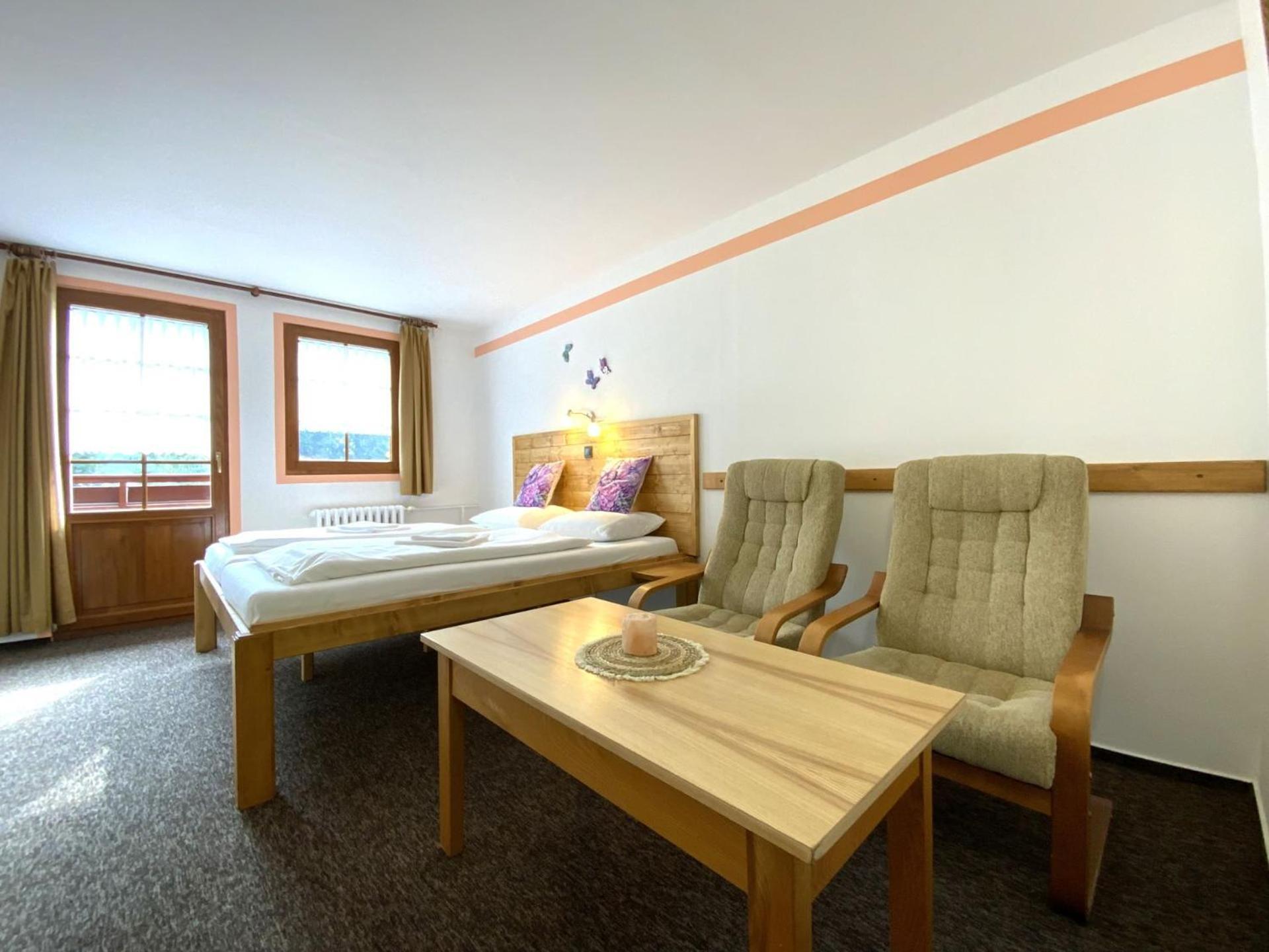 Rodinny "Hotel U Mustku" Desná Eksteriør bilde